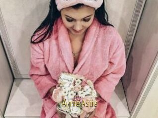 Annie_Astie