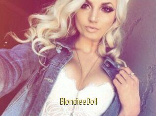 BlondieeDoll